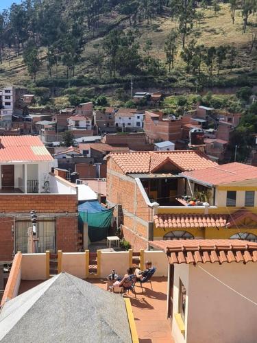 . Casita entre los cerros