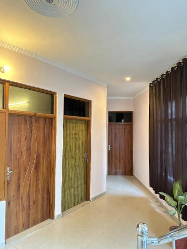 Előcsarnok, Hotel Mist - Budget AC Rooms Near Chandigarh in Nayagaon