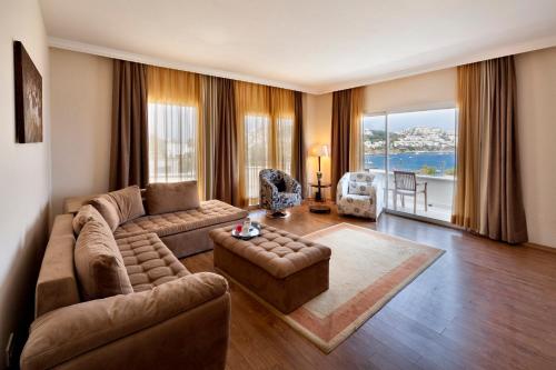 Suite with Sea View