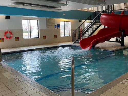 Holiday Inn Express Hotel & Suites Loveland an IHG Hotel - image 14