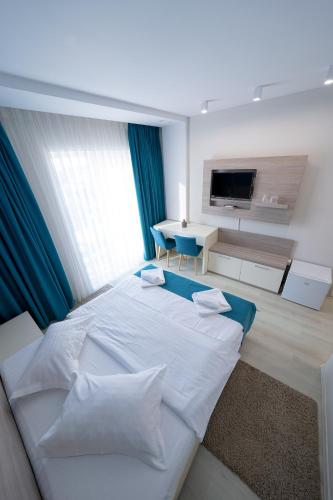 Blue House - image 2