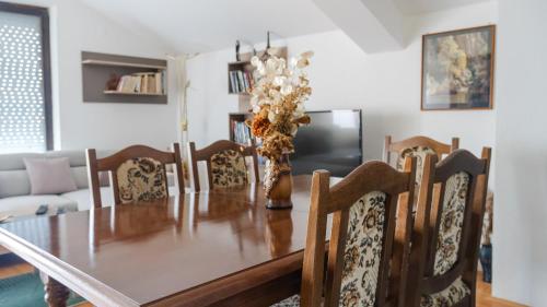 Taz Apartments in Peshtani