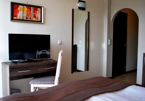 2 twin beds