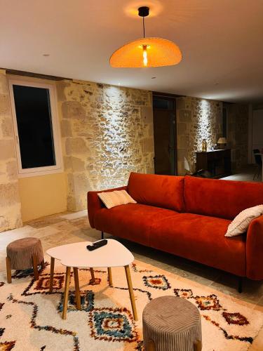Maison entièrement rénovée avec piscine privative (Maison entierement renovee avec piscine privative) in Esclottes