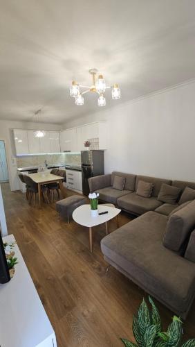 Kaila's Apartment, Tirana (fotografie 8)