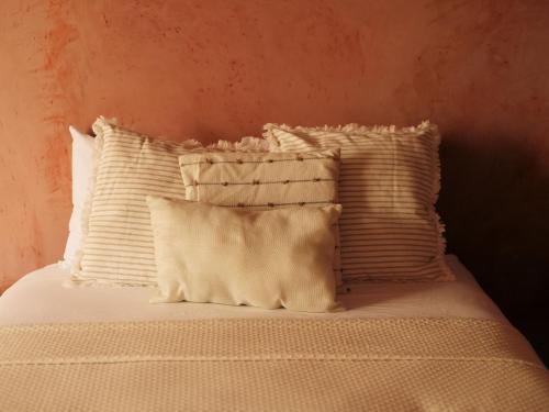 2 double beds