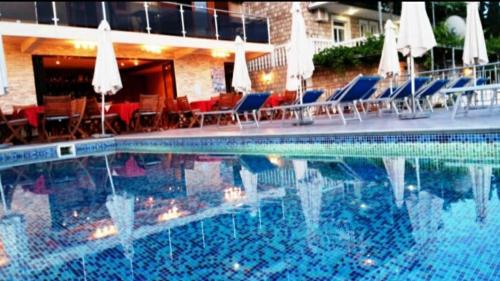 Apartments Dragišić Sveti Stefan