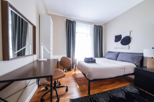 Sunny 4BR/2BA Retreat in Morningside Heights, NYC, New York (photo 6)