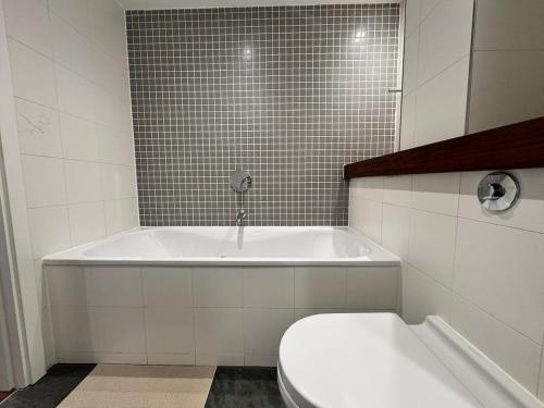 Dream Skyline Sea View Apartment Free Parking, Liverpool (photo 3)