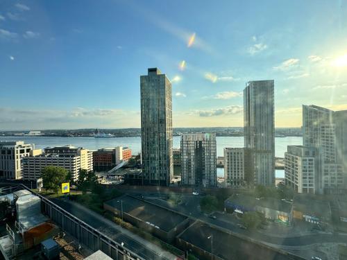 Dream Skyline Sea View Apartment Free Parking, Liverpool (photo 5)
