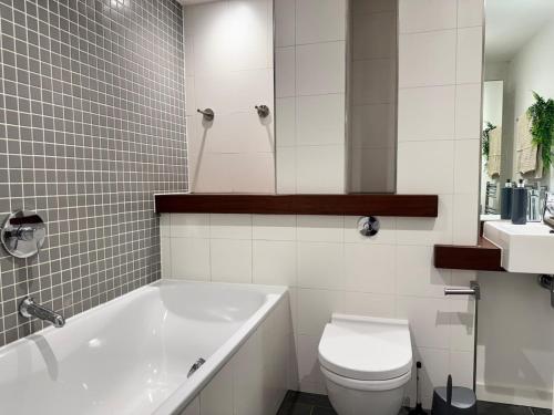 Dream Skyline Sea View Apartment Free Parking, Liverpool (photo 8)