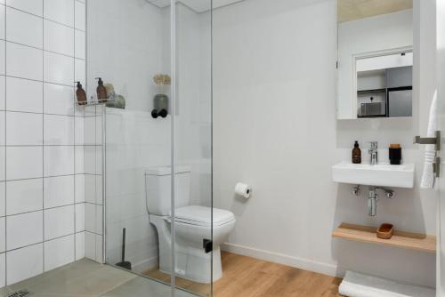 Gorgeous Sea Point Apartment - image 7