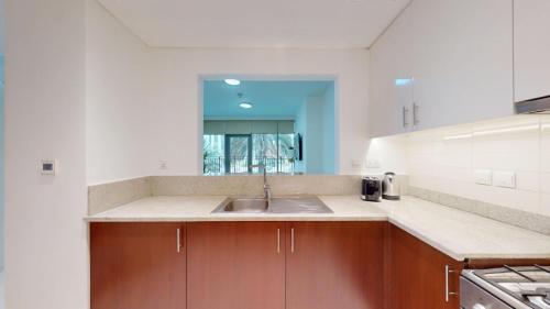 Vacationer I Superior 1 Bedroom I Close to Burj Khalifa & Dubai Mall I Free Gym, Pool, Parking & Wi-Fi, Dubaï (photo 9)