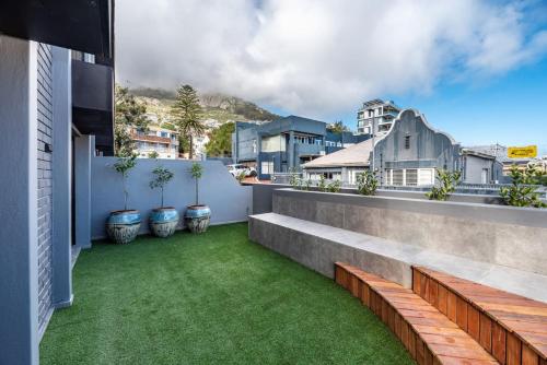 Exceptional Condo with Jacuzzi - image 7