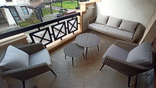 Premium Oasis Beach Club Apartment in Lozenets