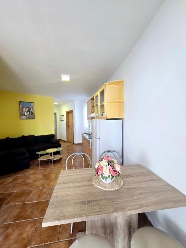 Apartments Vugica Šilo - image 6