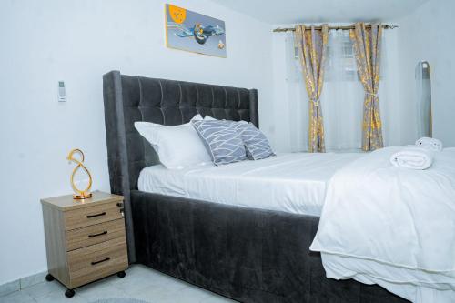 Two-Bedroom Apartment image 5