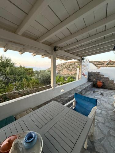 ARAΖΩ villa - irakleia in Ag. Georgios (Irakleia)