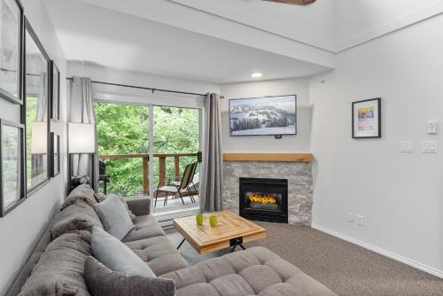 Glaciers Reach by Allseason Vacation Rentals in Whistler, Canada