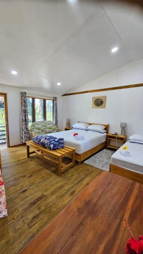 Queens Inn Studio Apartments in Puerto del Pacífico