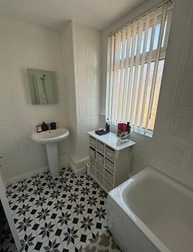 Single room, Liverpool (photo 6)