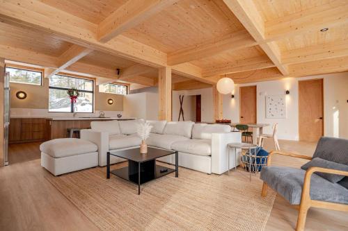 La Kabina with Mt Tremblant view in 拉康塞普雄(QC)