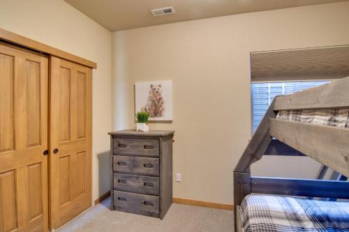 Winter Park Chalet with Hot Tub and Free Shuttle! - image 12