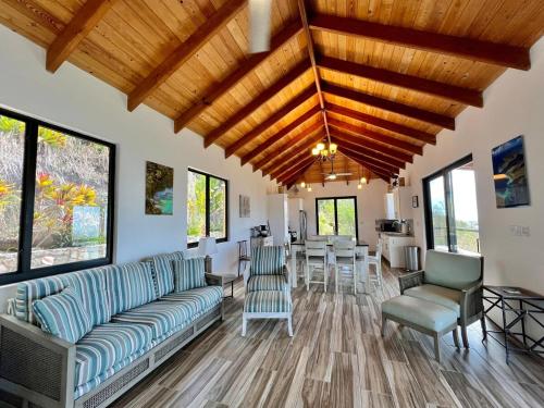 Casa Carolina - Modern Villa with Private Pool in 中部