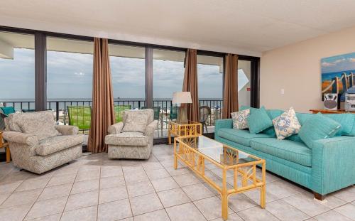 Island Winds East 201 condo