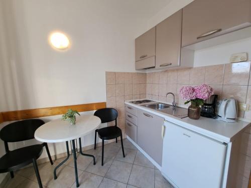 One-Bedroom Apartment with Balcony image 8