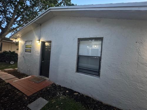 Pacifica Fort Lauderdale Airport in دانيا بيتش