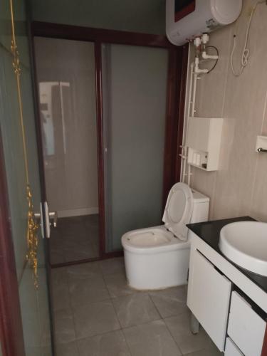 Jinshanling Great Wall Longteng Farmhouse in بكين وتاون