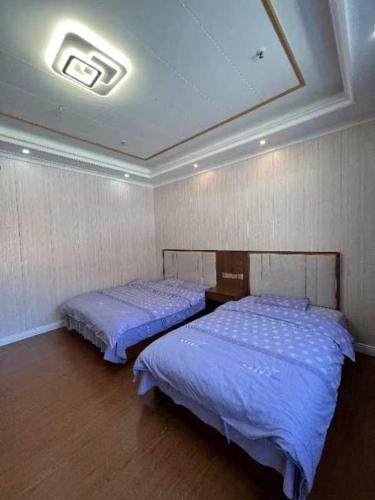 Jinshanling Great Wall Longteng Farmhouse in Beijing Wtown