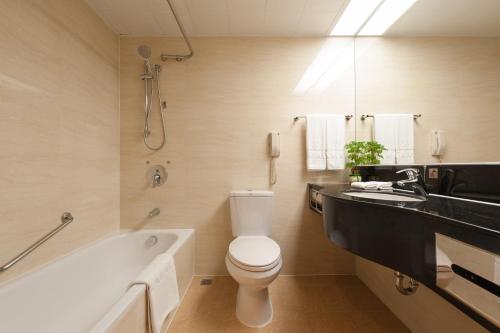 room detail thumbnail 2