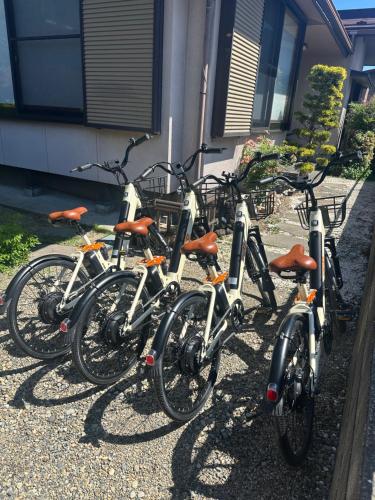 Traditional Japanese House, MtFuji view ,Free bag ,4 bedrooms ,Rent bike