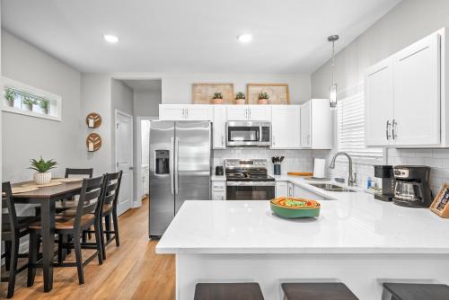Whole Home 1012 & 1014 Franklin - image 9