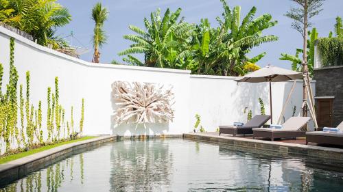 Villa with Private Pool image 3