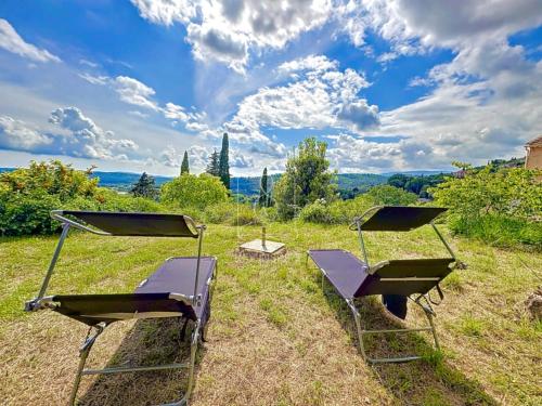 Villa Fauvettes, vue imprenable, vaste jardin - Location, gîte - Callian