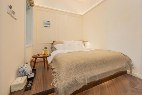 Double Room with Private Bathroom image 3