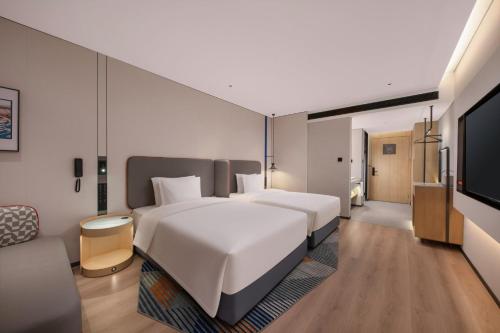 Standard Room image 4