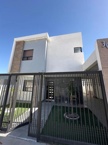House in a private residential development in Delicias