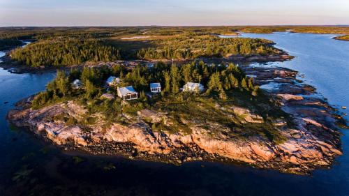 ทัศนียภาพภายนอกโรงแรม, Pourvoirie La Corneille in ฮาฟเร-เซนต์-เพียร์ (ควิเบก)