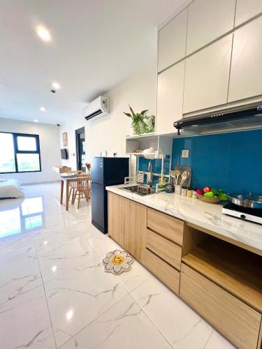 ホーチミン AN HOME Studio full Netflix selfcheck in 0719 2つ星 シングルルーム プール