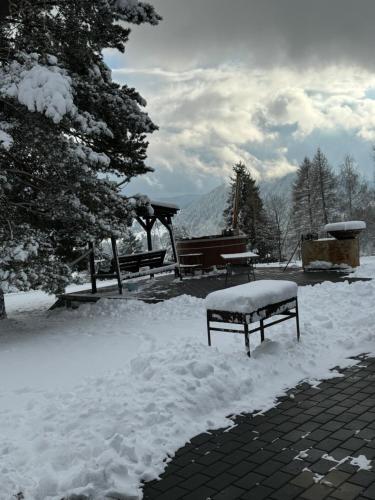 Cabana Colț de Rai Ilva Mare (Cabana Colt de Rai Ilva Mare) in Poiana Ilvei