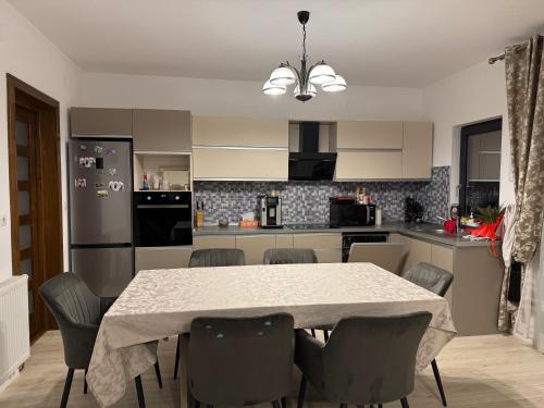 virtuve, Cabana Colț de Rai Ilva Mare (Cabana Colt de Rai Ilva Mare) in Poiana Ilvei