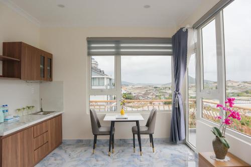 Erkély/terasz, Hamia Villa near Linh Phuoc Pagoda