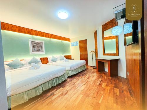 room detail thumbnail 0