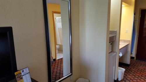 Quality Inn & Suites Montgomery East Carmichael Rd, Montgomery (photo 8)