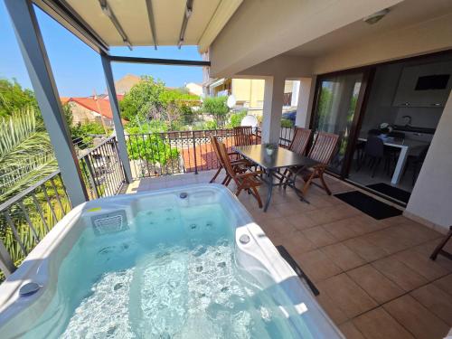 DAMIR - apartment with Jacuzzi, Crikvenica (Foto 5)