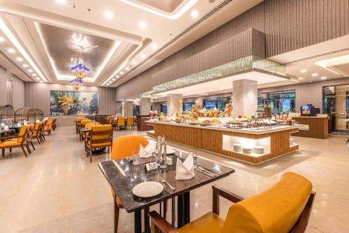 ห้องอาหาร, Mayfair Palm Beach Resort Gopalpur in โกปาลปุระ